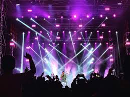 GOBIERNO ORDENA PRIORIZAR INVERSIÓN EN OBRAS Y LIMITA GASTO EN FIESTAS OFICIALES